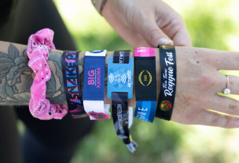How to Choose the Right Material for Custom Wristbands