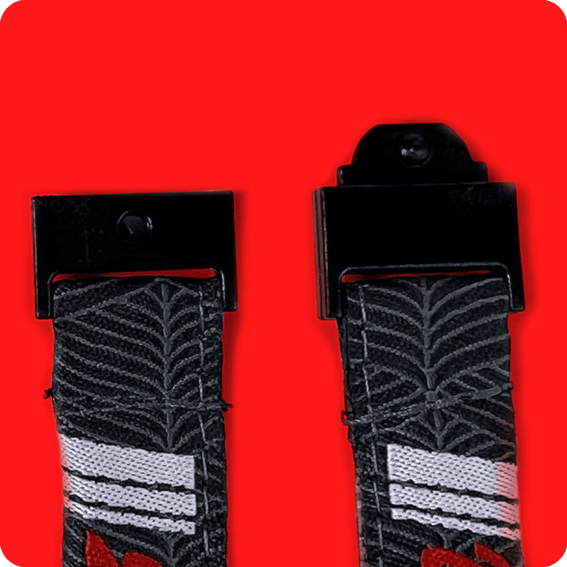 Breakaway safety buckle for lanyards
