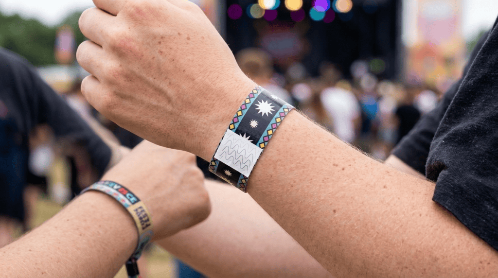 Cloth vs Tyvek Wristbands: Which Is Right for Your Event?